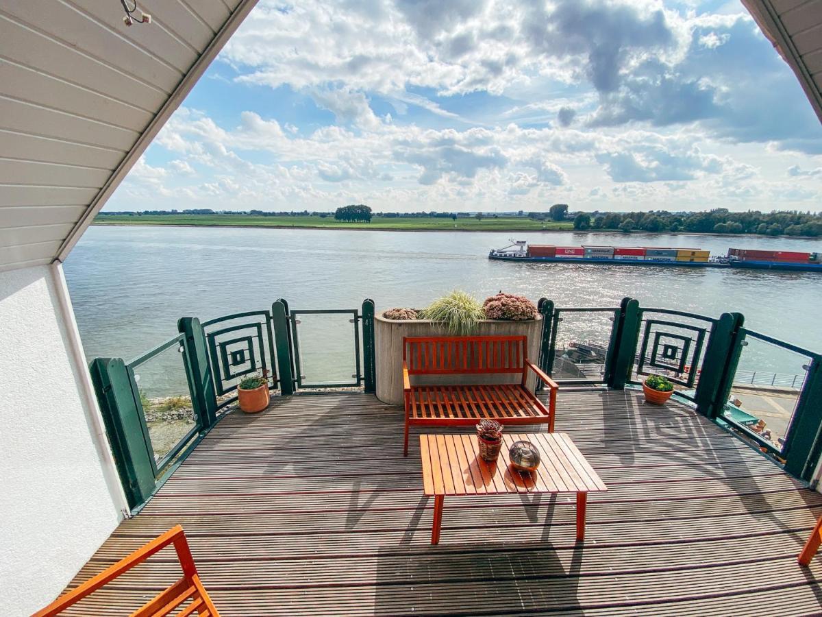 Rheinloft 3 - Grosse Giebelwohnung Mit Dachterrassen An Der Rheinpromenade Emmerich Extérieur photo