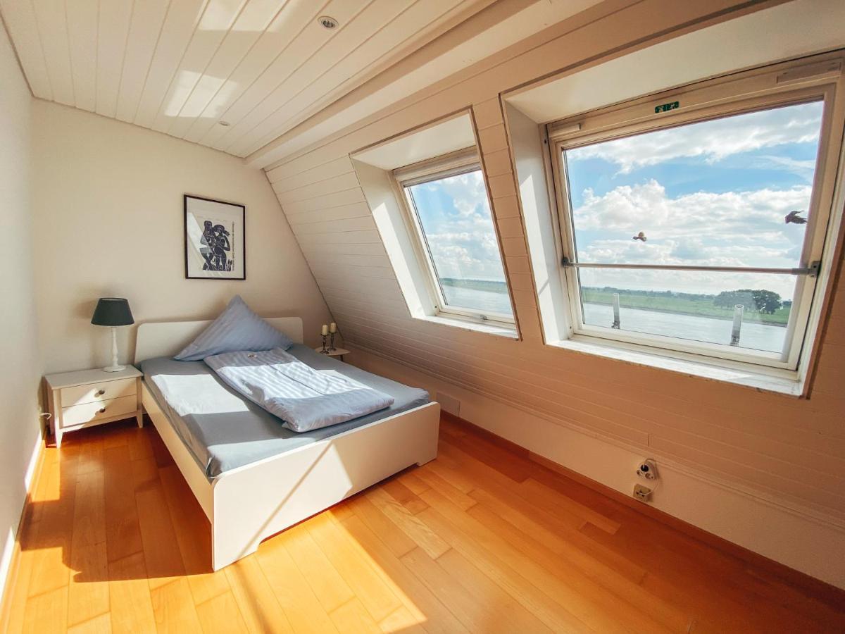 Rheinloft 3 - Grosse Giebelwohnung Mit Dachterrassen An Der Rheinpromenade Emmerich Extérieur photo