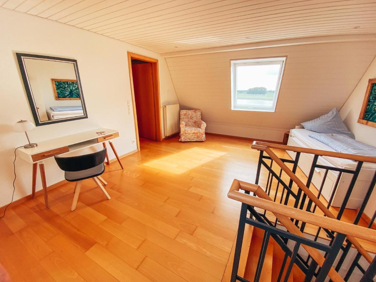 Rheinloft 3 - Grosse Giebelwohnung Mit Dachterrassen An Der Rheinpromenade Emmerich Extérieur photo